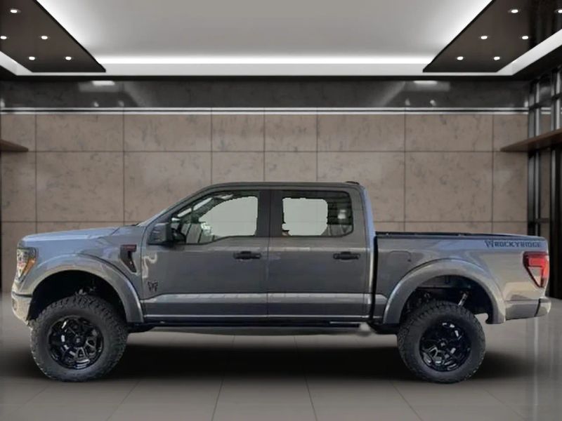 2025 Ford F-150 STX - Photo 29