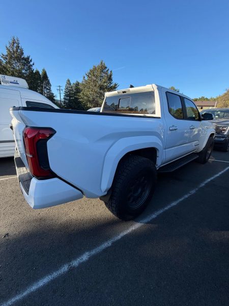 2024 Toyota Tacoma Double Cab photo 4