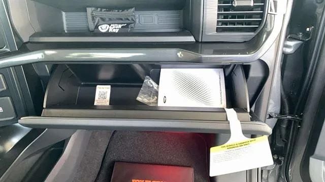 2025 Ford F-150 STX - Photo 36