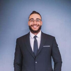 Staff member Tarek Elgendi from ID_2734ec