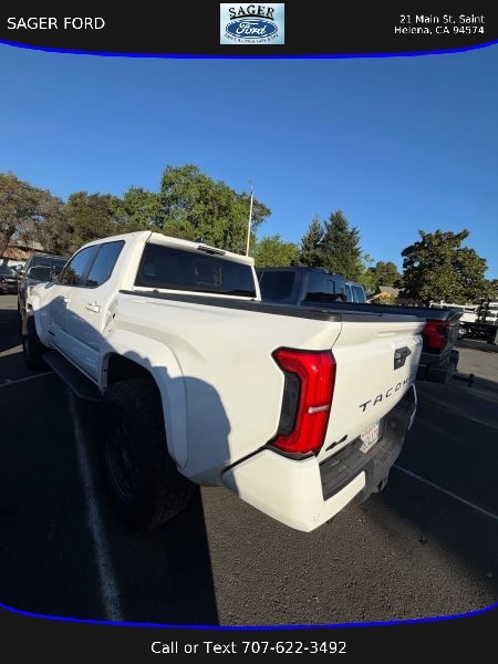 2024 Toyota Tacoma Double Cab photo 2