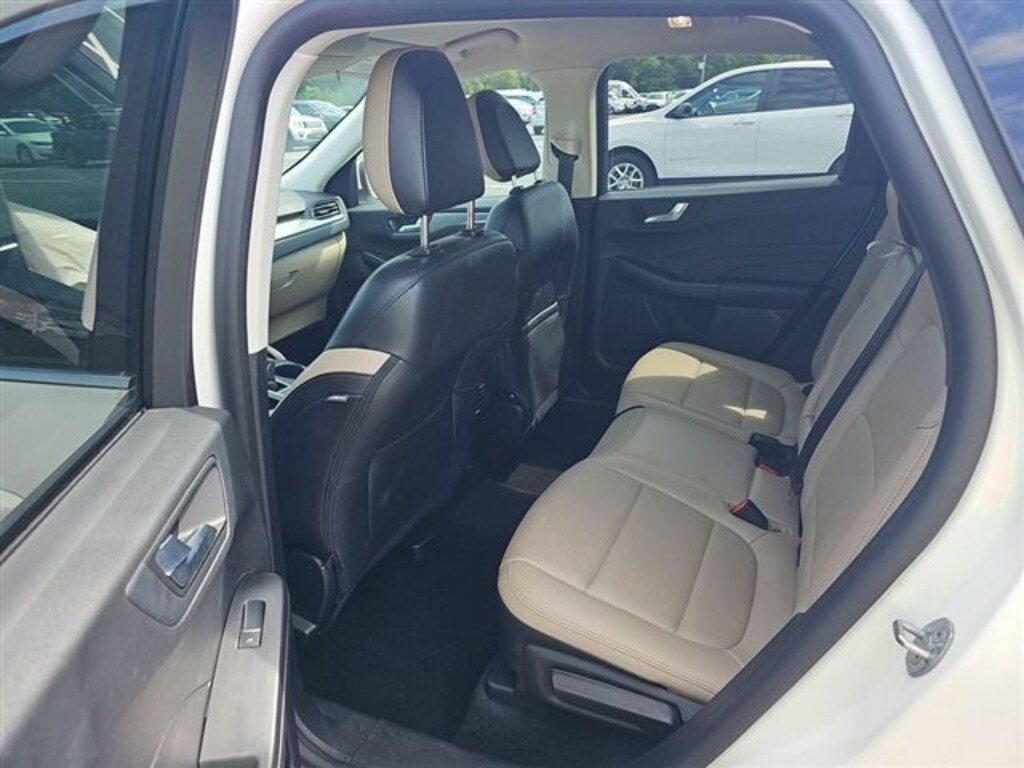 Used 2022 Ford Escape Hybrid Titanium SUV