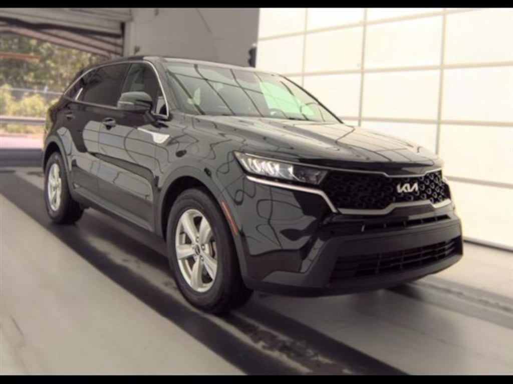 Certified 2023 Kia Sorento LX SUV