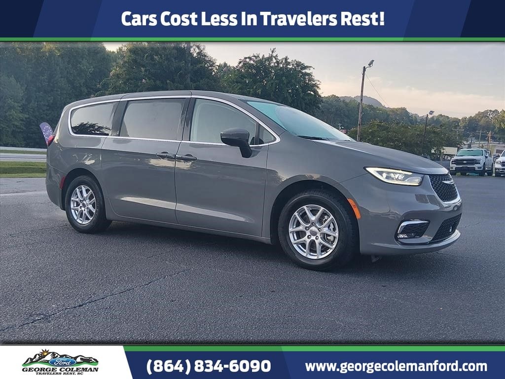 Certified 2023 Chrysler Pacifica Touring L Minivan/Van