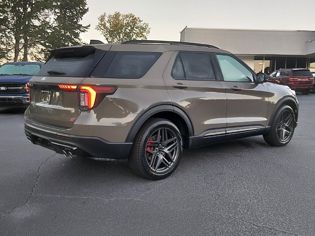 New 2027 Ford Explorer ST SUV