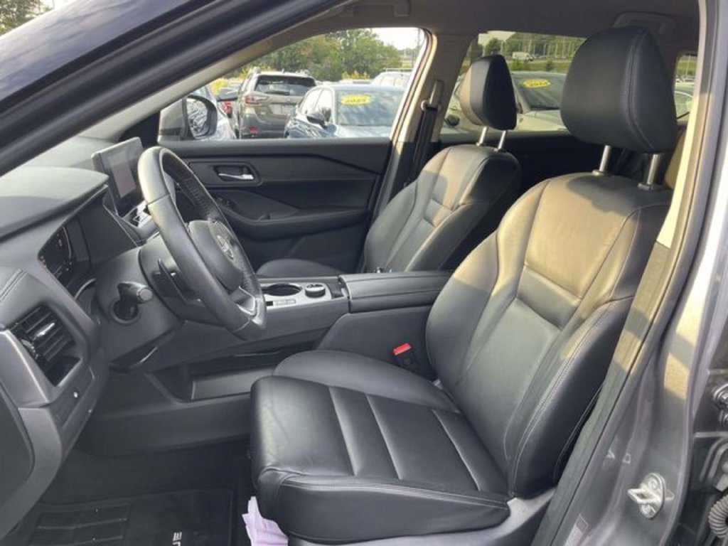 Used 2024 Nissan Rogue SL SUV