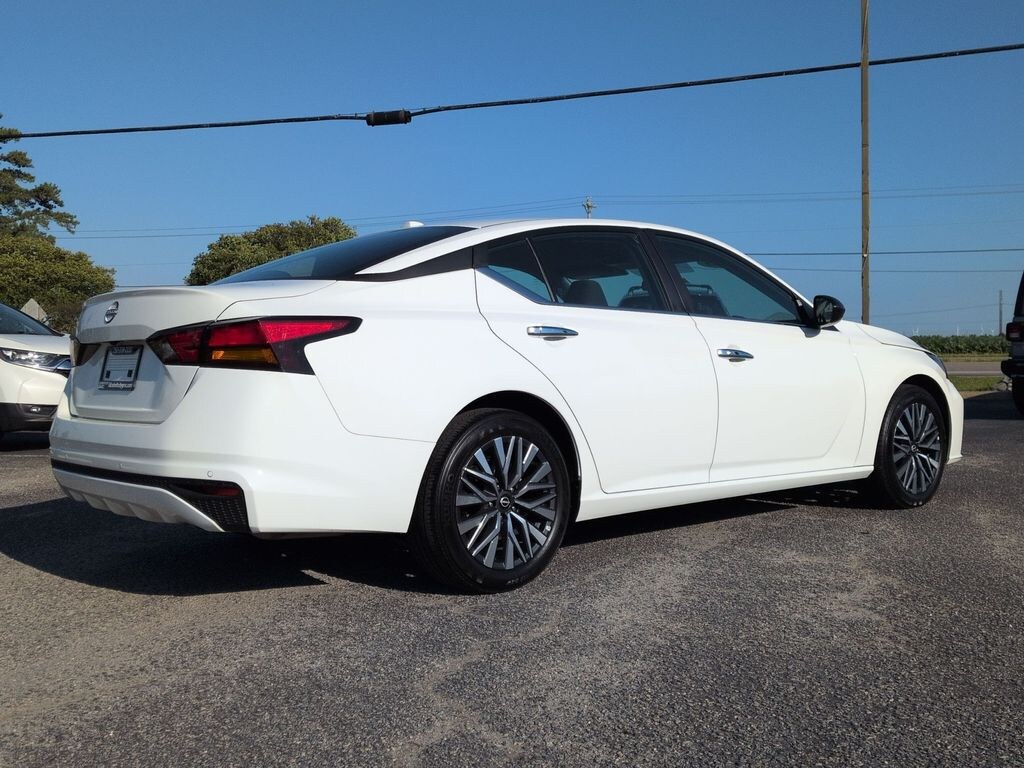 Certified 2025 Nissan Altima 2.5 SV Sedan