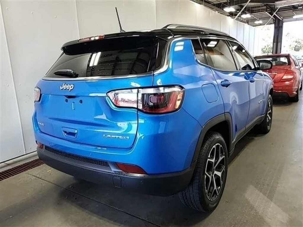 Certified 2025 Jeep Compass Limited SUV