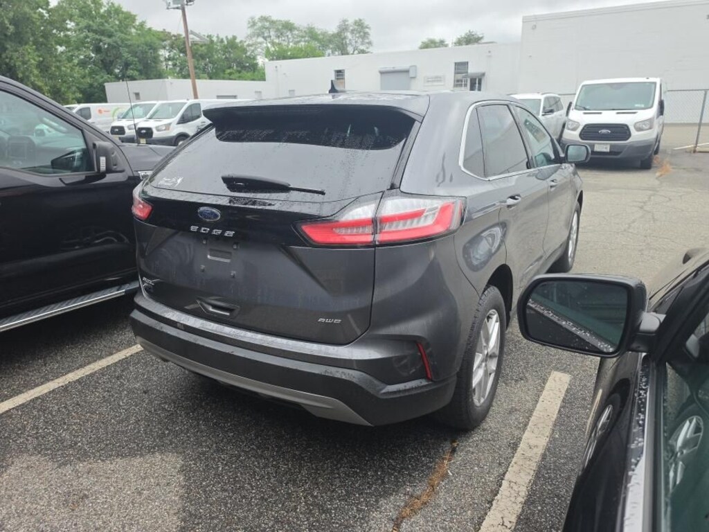 Used 2024 Ford Edge SEL SUV