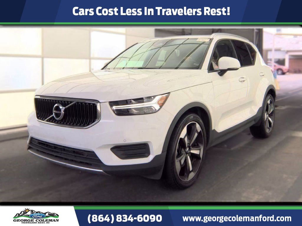 2020 Volvo XC40 Momentum