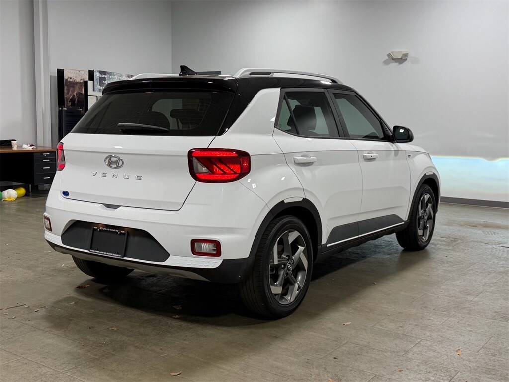 Certified 2022 Hyundai Venue Limited SUV