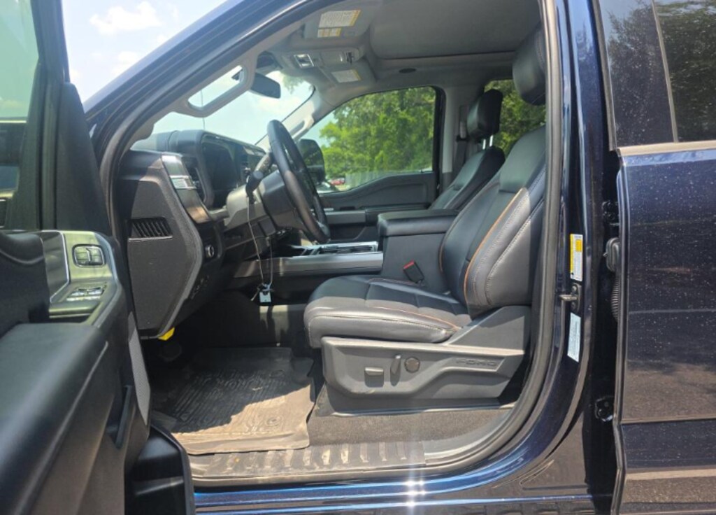 Used 2025 Ford F-250SD Lariat Truck