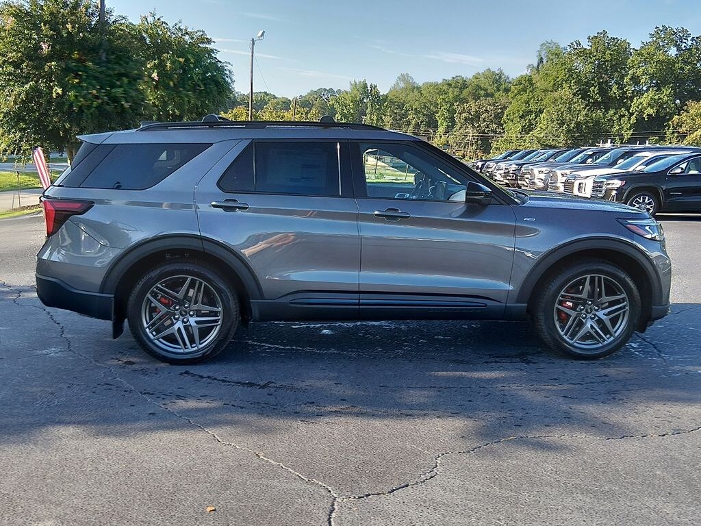 New 2026 Ford Explorer ST-Line SUV