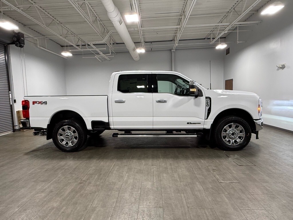 New 2026 Ford F-250SD Lariat Truck