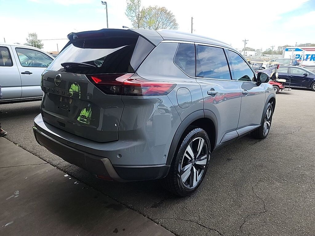 Used 2024 Nissan Rogue SL SUV