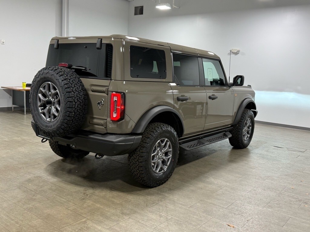 New 2025 Ford Bronco Badlands SUV