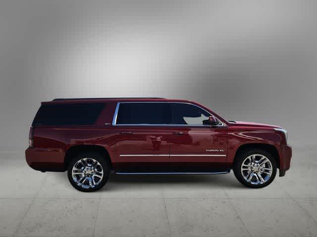 2017 GMC Yukon XL SLT 10