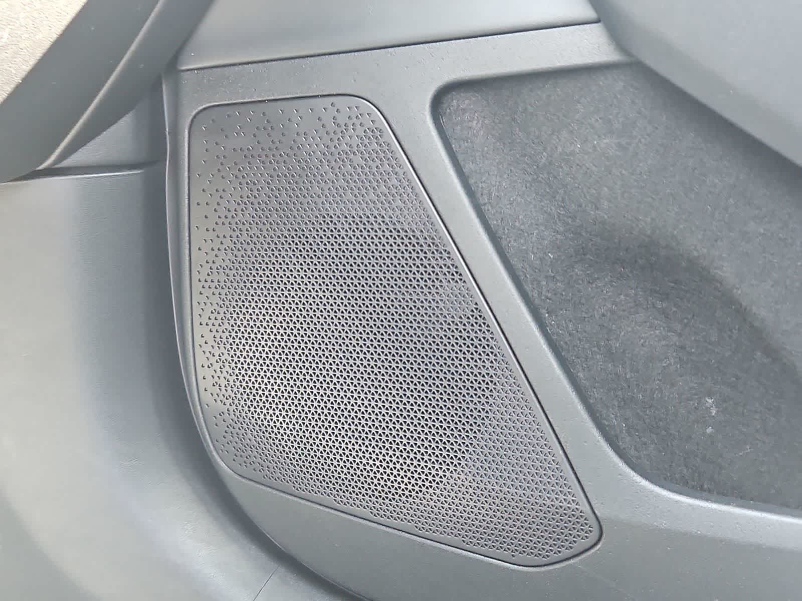 Thumbnail: 2023 Kia EV6 - 29