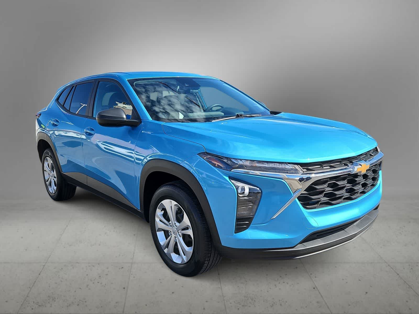 Thumbnail: 2025 Chevrolet Trax - 2