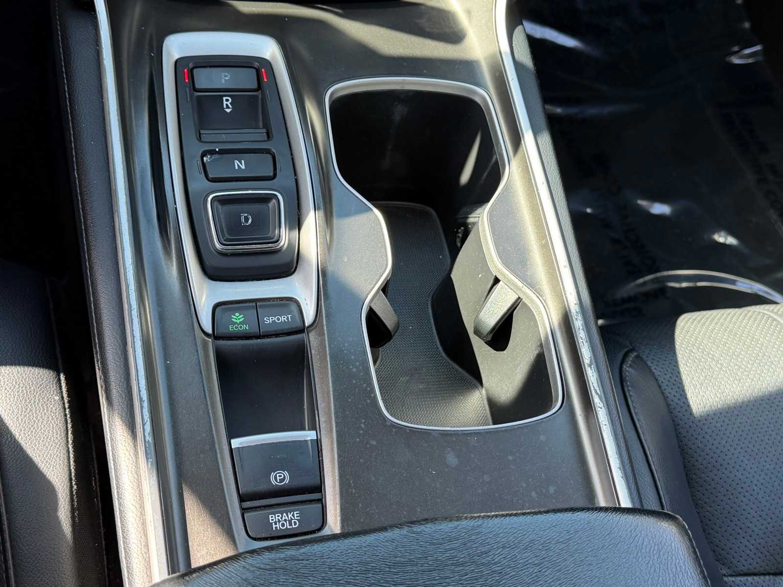 Thumbnail: 2018 Honda Accord - 19