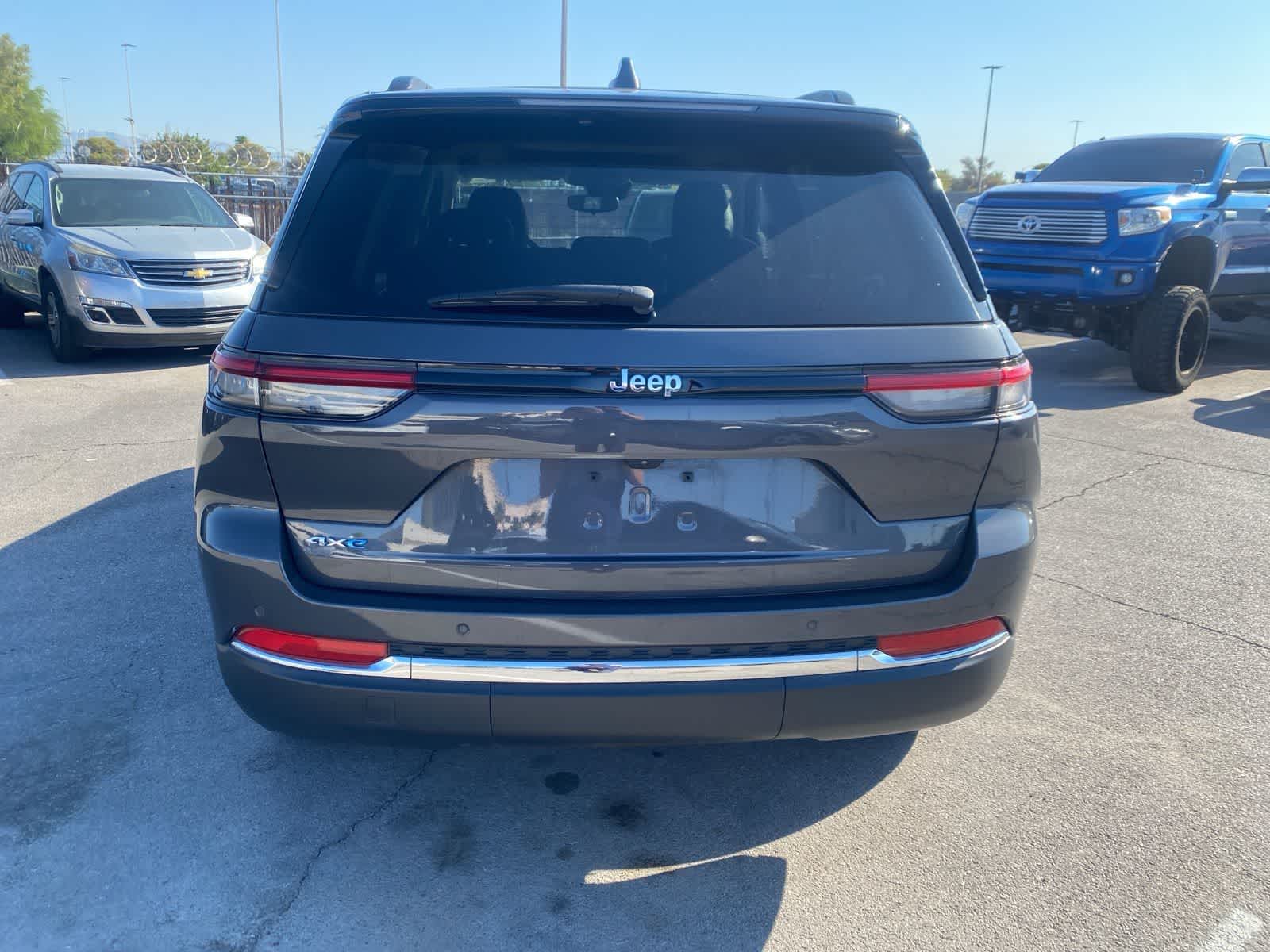 Thumbnail: 2023 Jeep Grand Cherokee - 7