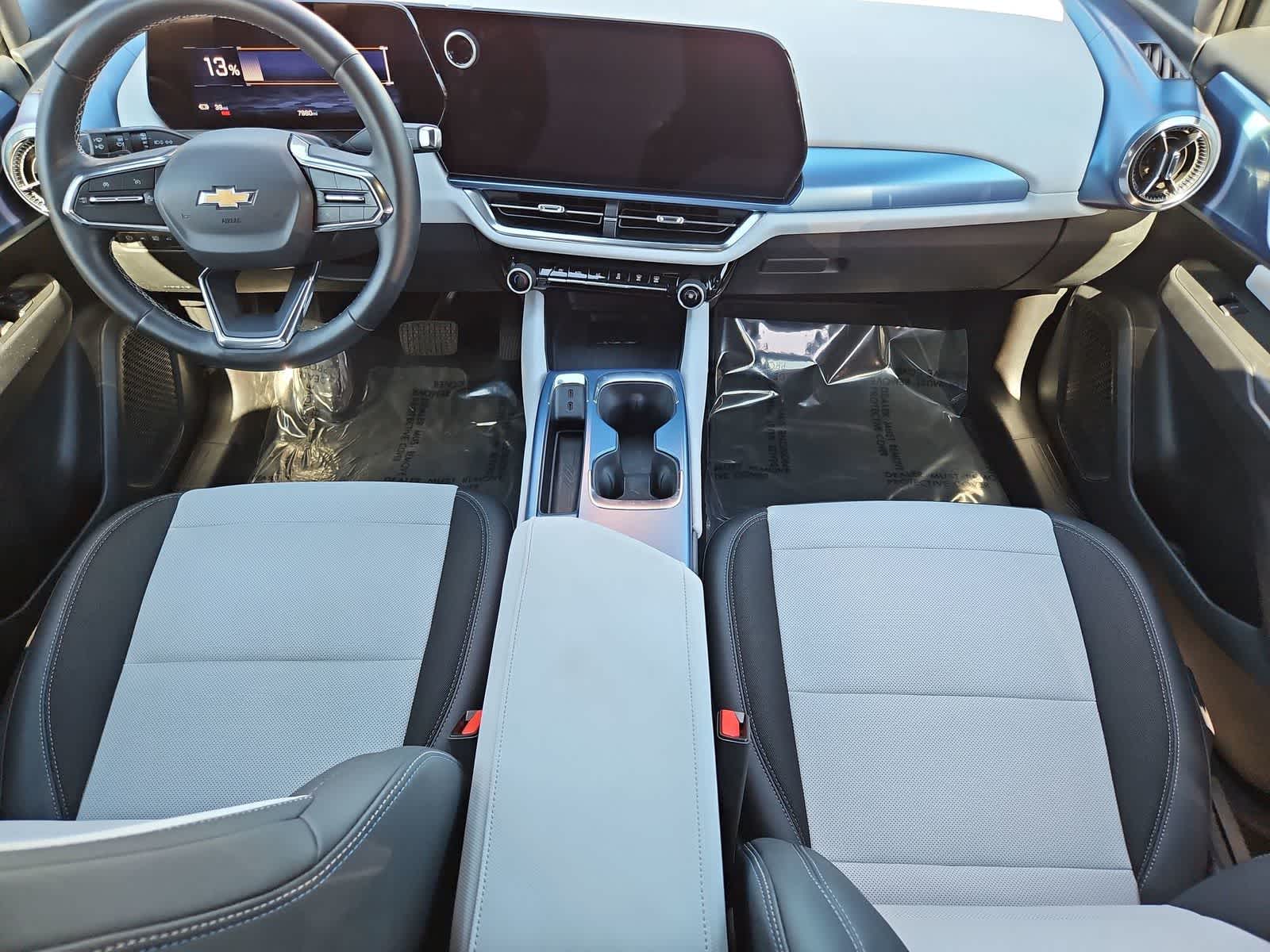 Thumbnail: 2025 Chevrolet Equinox - 16