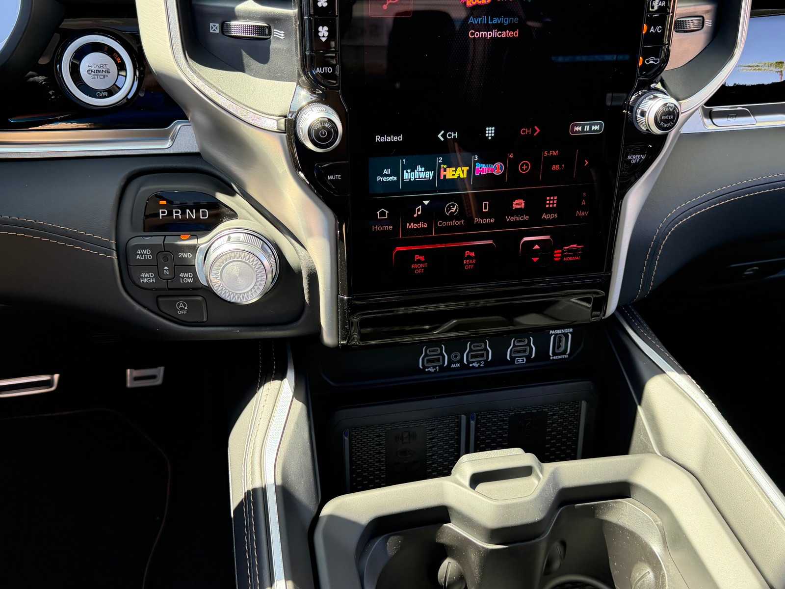 Thumbnail: 2026 RAM 1500 - 19