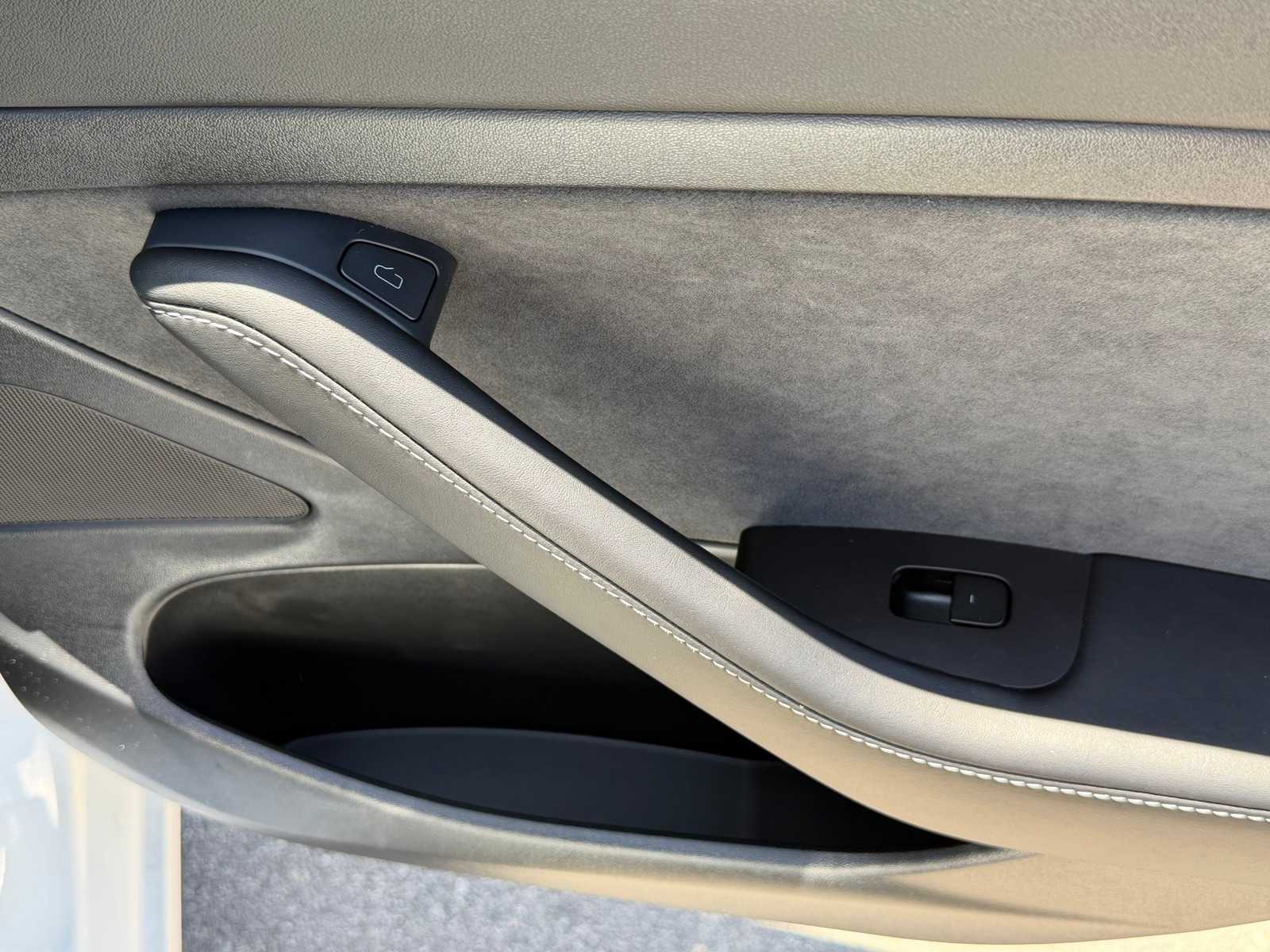 Thumbnail: 2021 Tesla Model 3 - 25