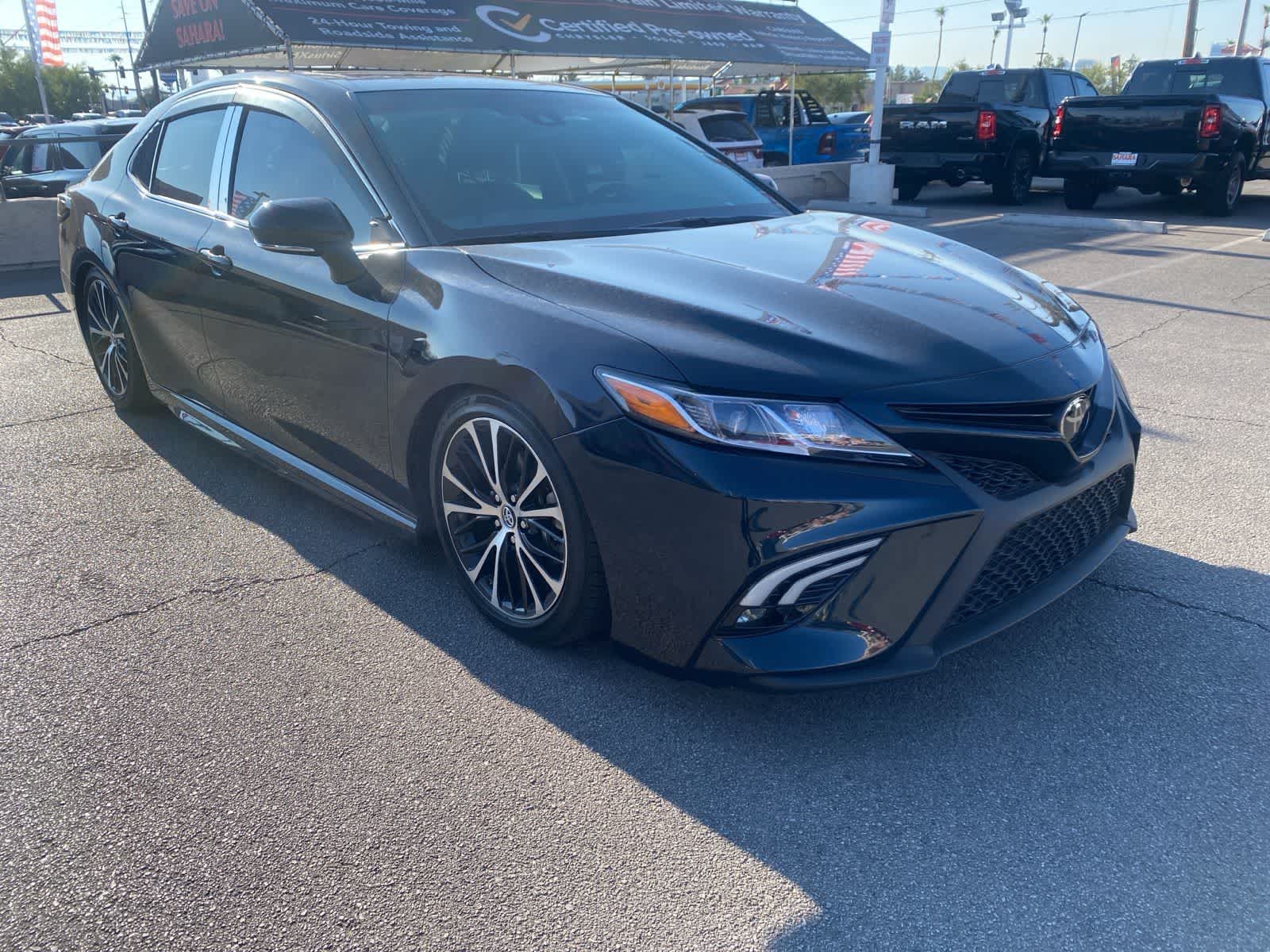 Thumbnail: 2018 Toyota Camry - 3