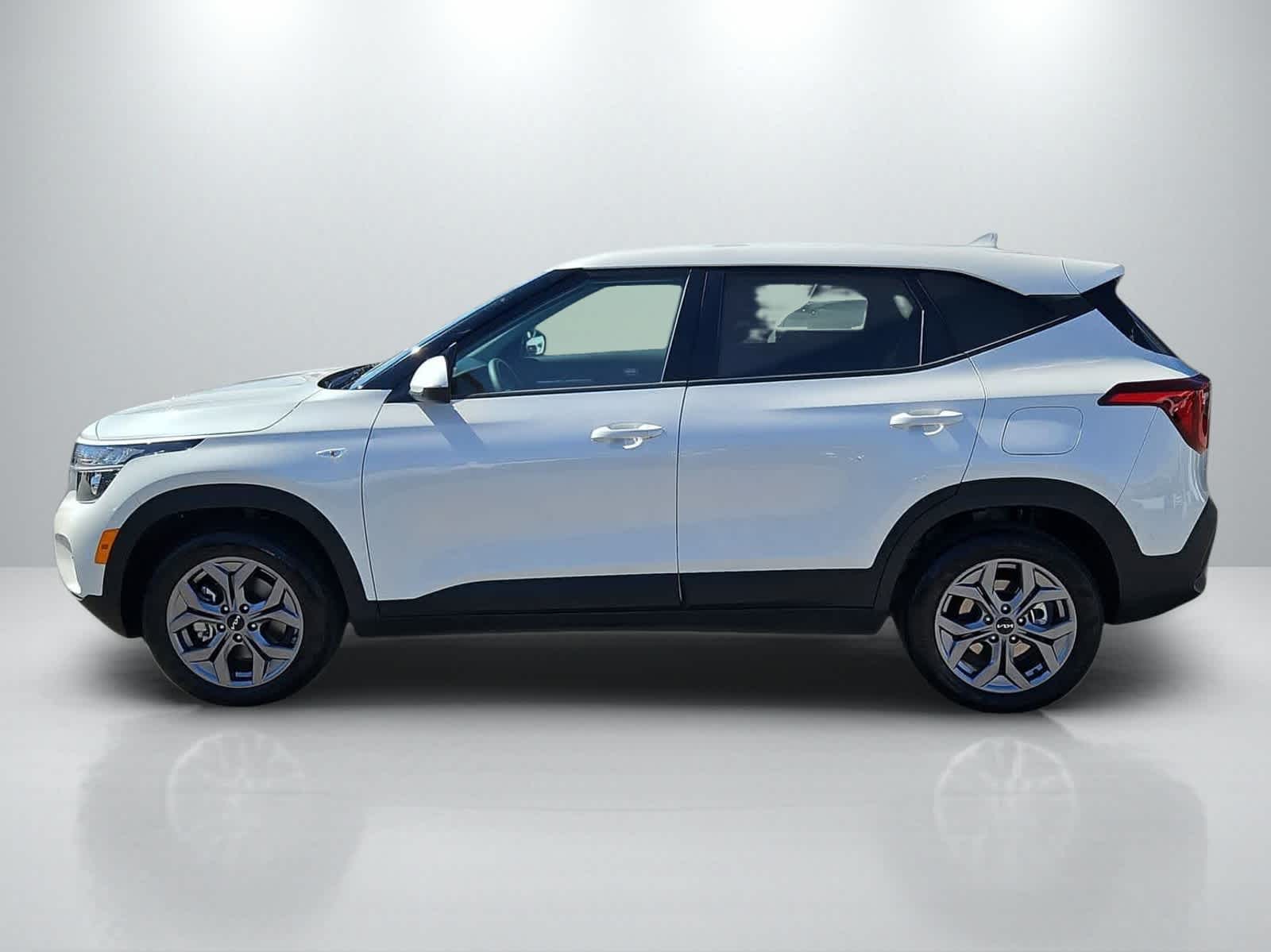 Thumbnail: 2024 Kia Seltos - 9