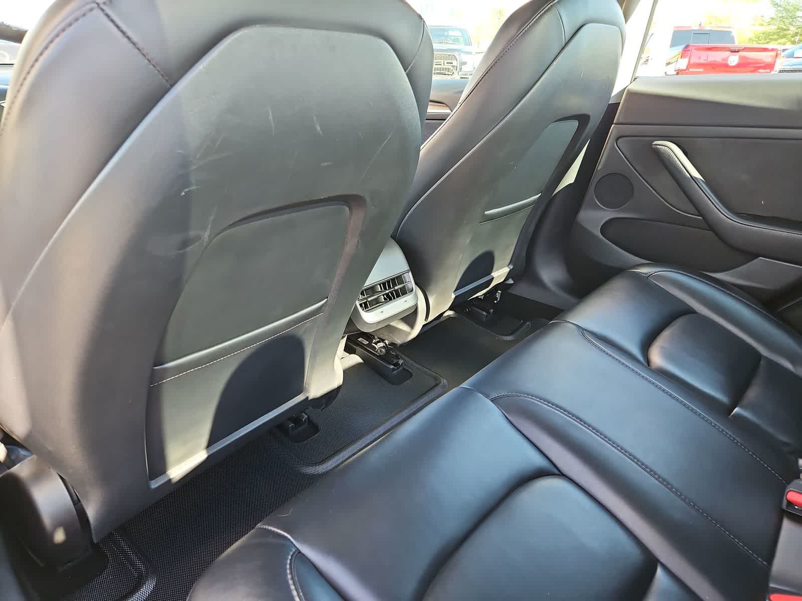 Thumbnail: 2021 Tesla Model 3 - 16