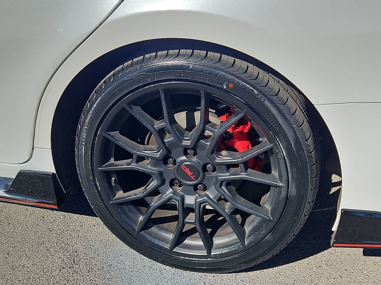 Thumbnail: 2022 Toyota Camry - 15