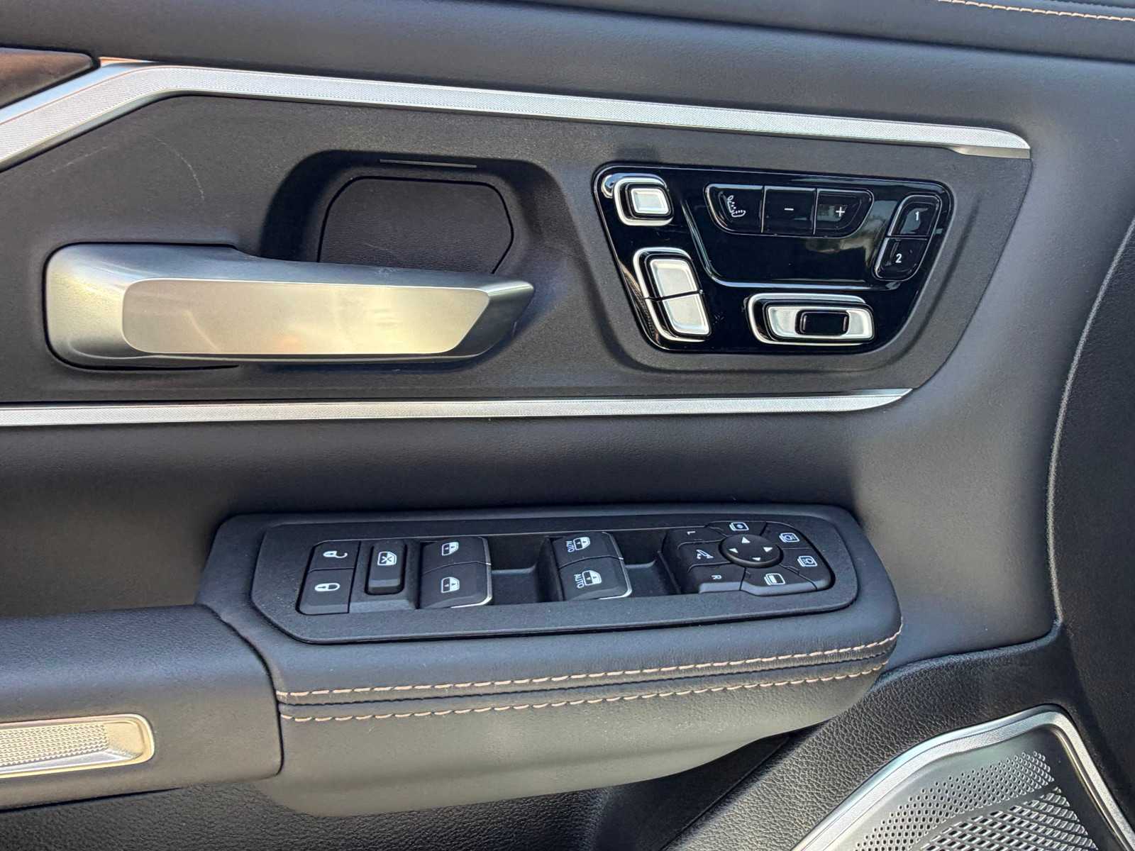Thumbnail: 2026 RAM 1500 - 36