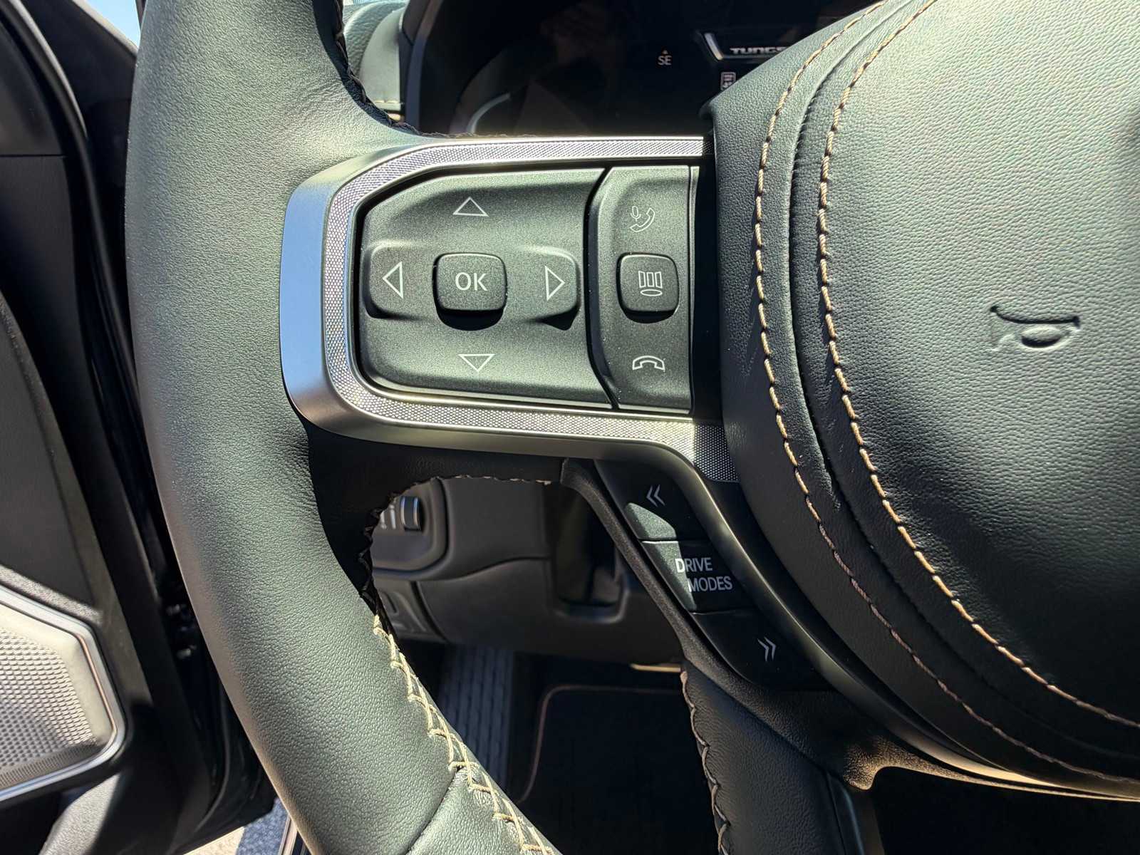 Thumbnail: 2026 RAM 1500 - 36