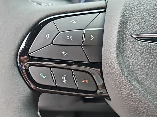 Thumbnail: 2026 Chrysler Pacifica - 23