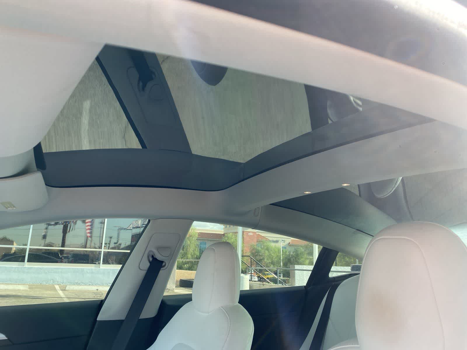 Thumbnail: 2022 Tesla Model 3 - 13