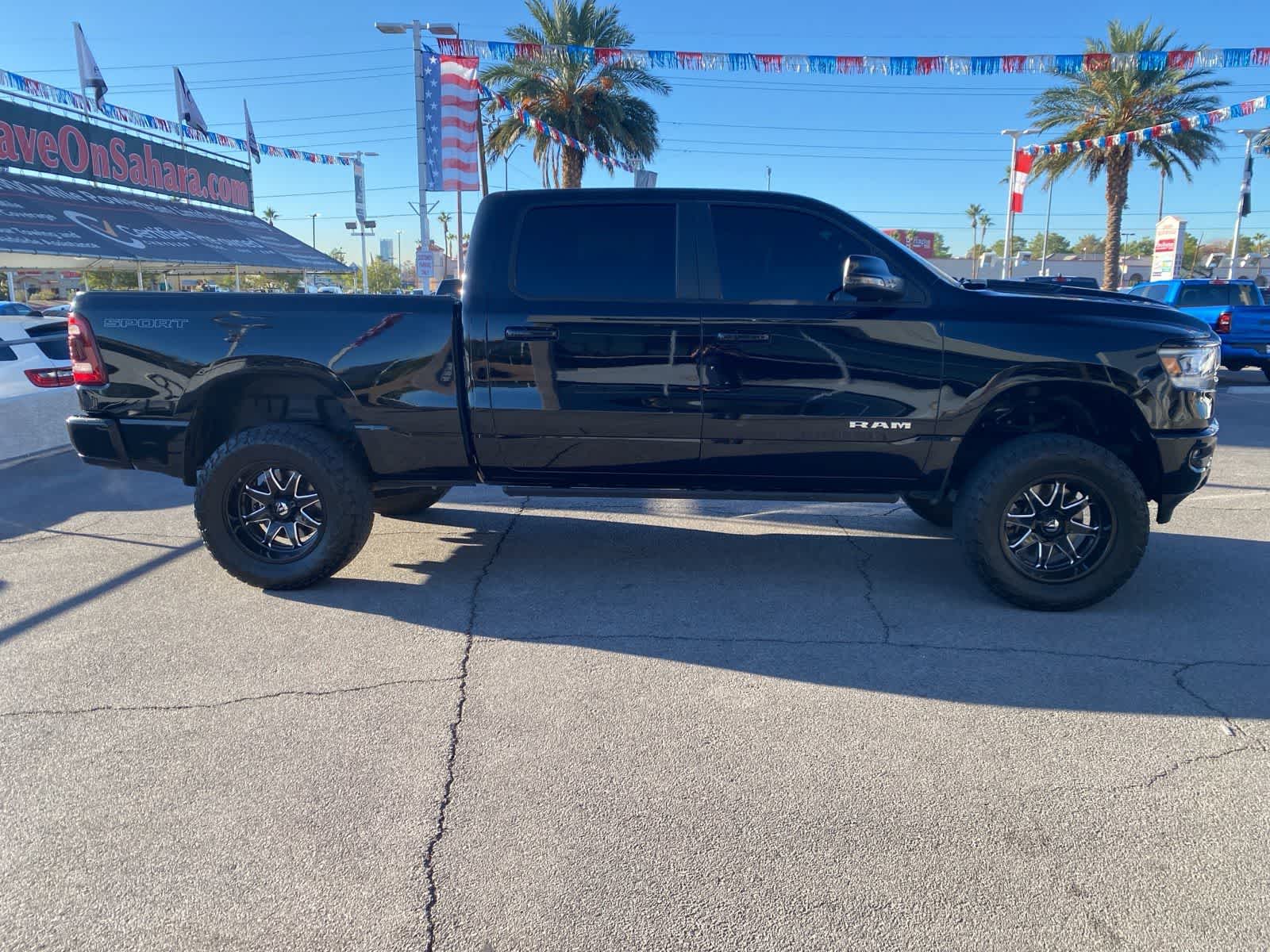 2023 Ram 1500 Laramie photo 4