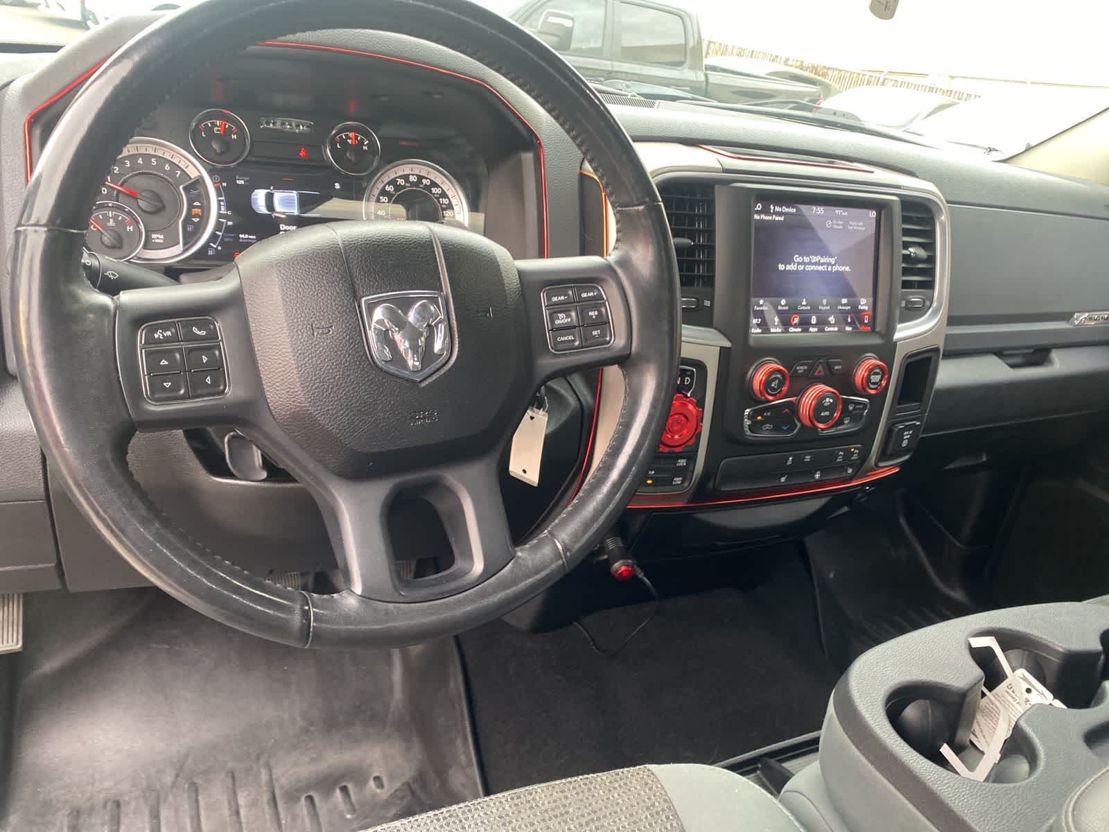 Thumbnail: 2019 RAM 1500 Classic - 10
