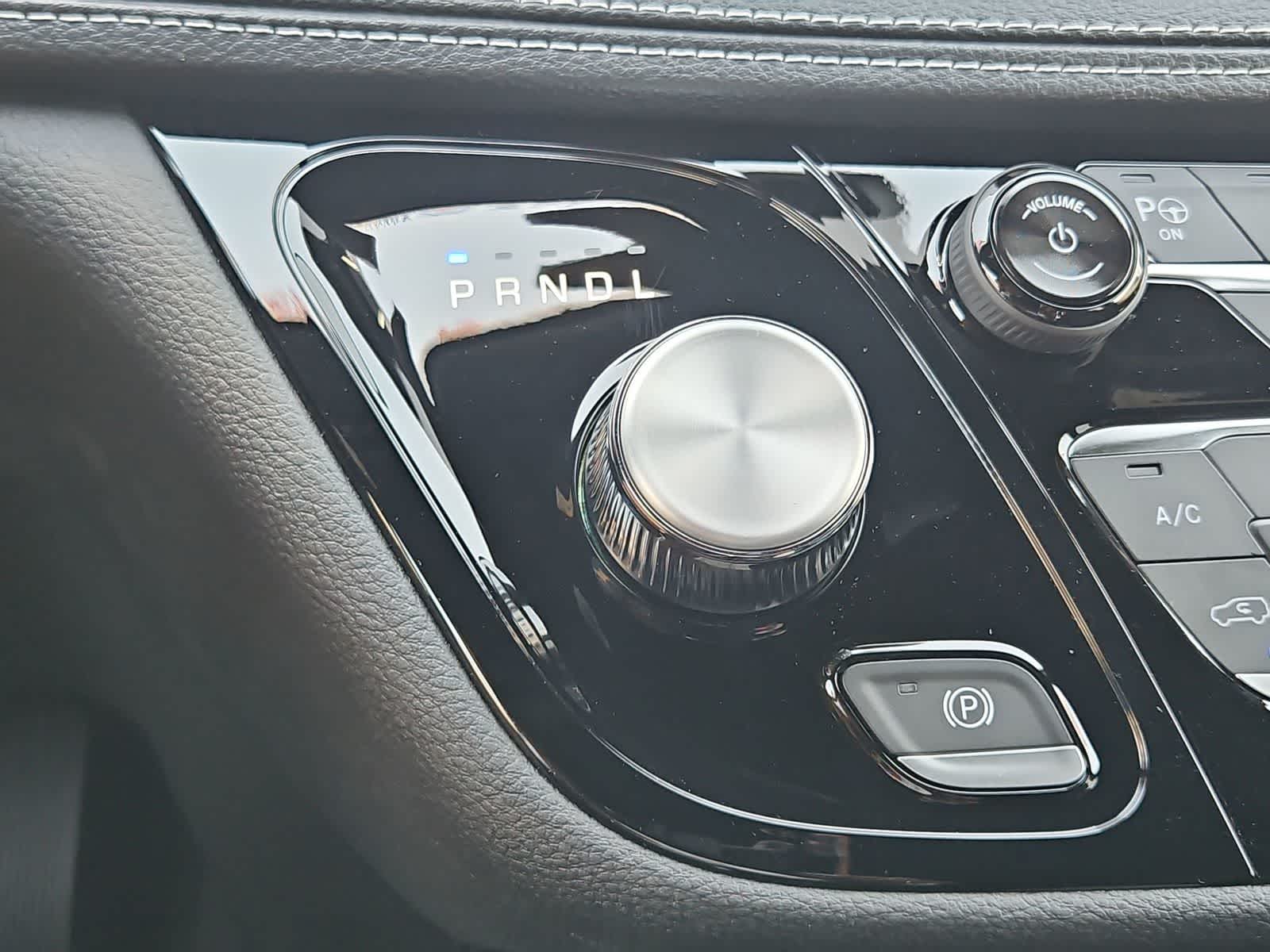 Thumbnail: 2025 Chrysler Pacifica - 30