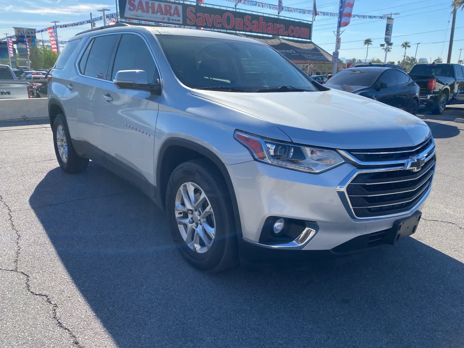 Thumbnail: 2019 Chevrolet Traverse - 3
