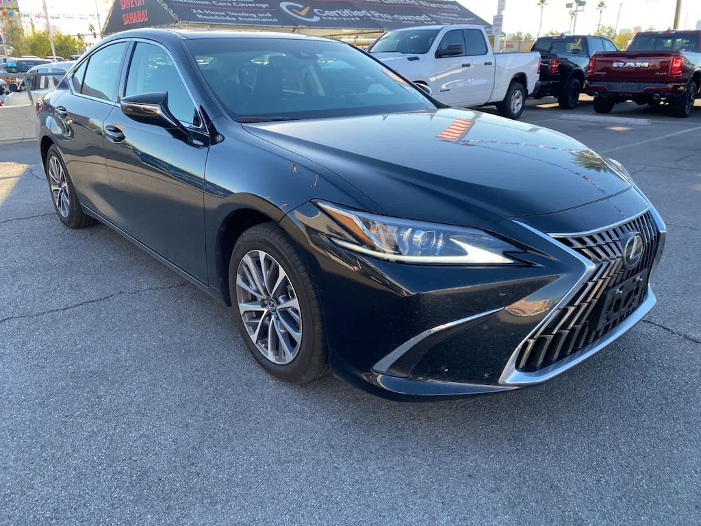 Used 2025 Lexus ES  Sedan