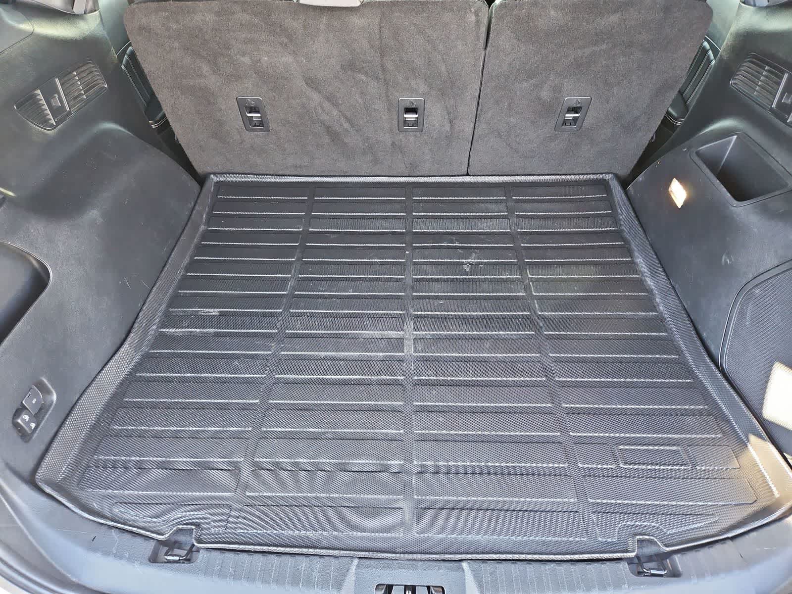 Thumbnail: 2021 Ford Edge - 33