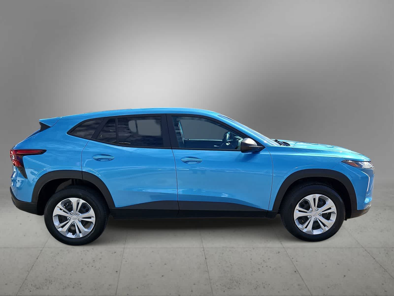 Thumbnail: 2025 Chevrolet Trax - 10