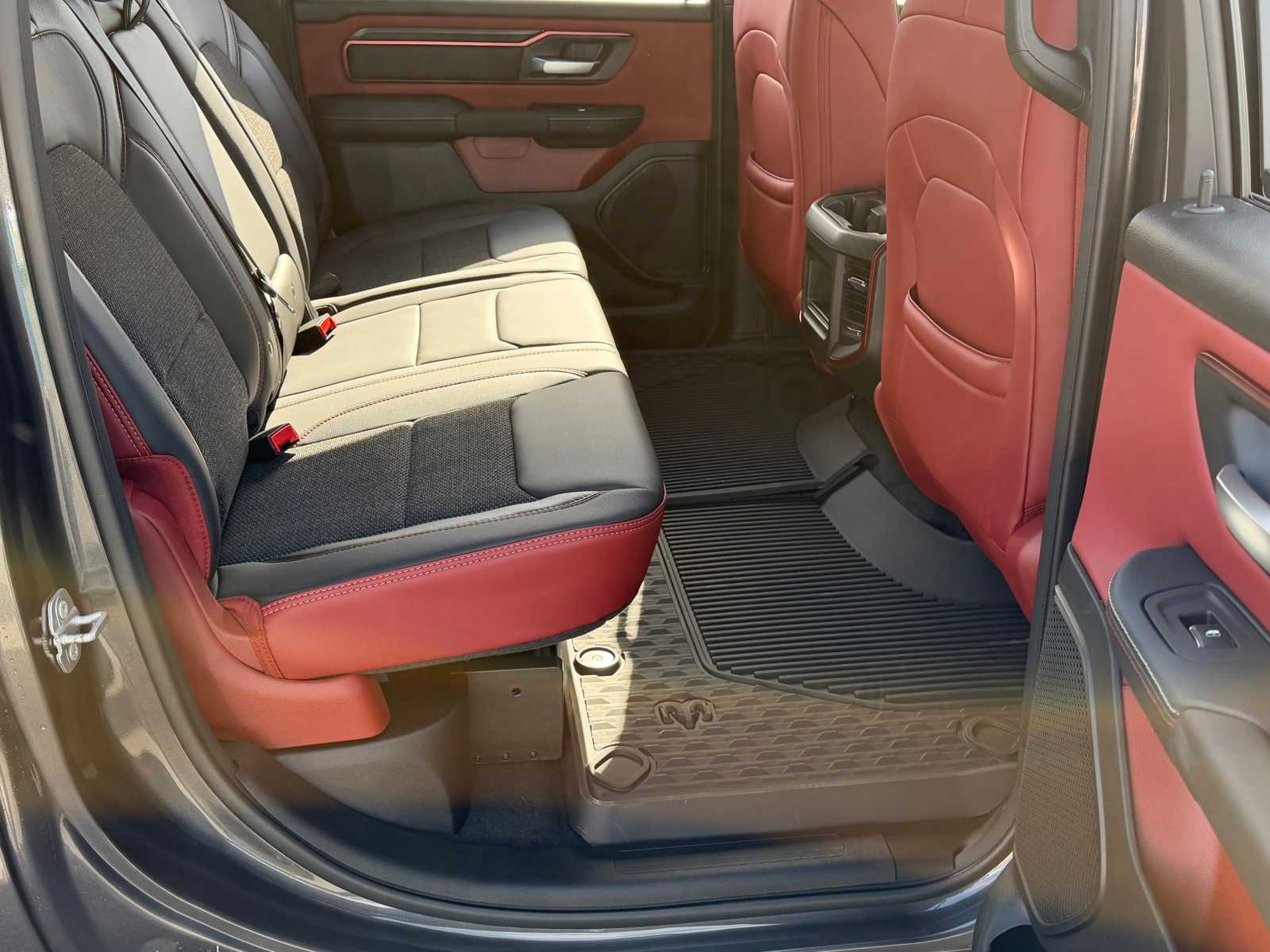 Thumbnail: 2026 RAM 1500 - 28
