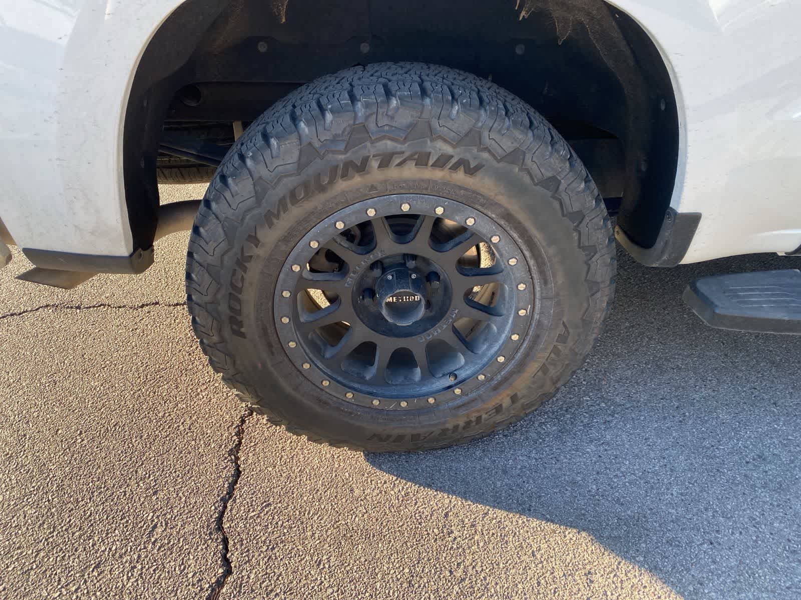 Thumbnail: 2020 Chevrolet Silverado 1500 - 5
