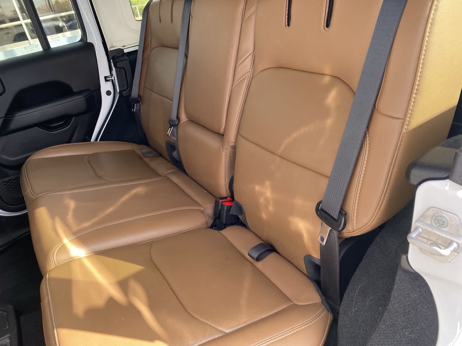 Thumbnail: 2022 Jeep Wrangler - 12