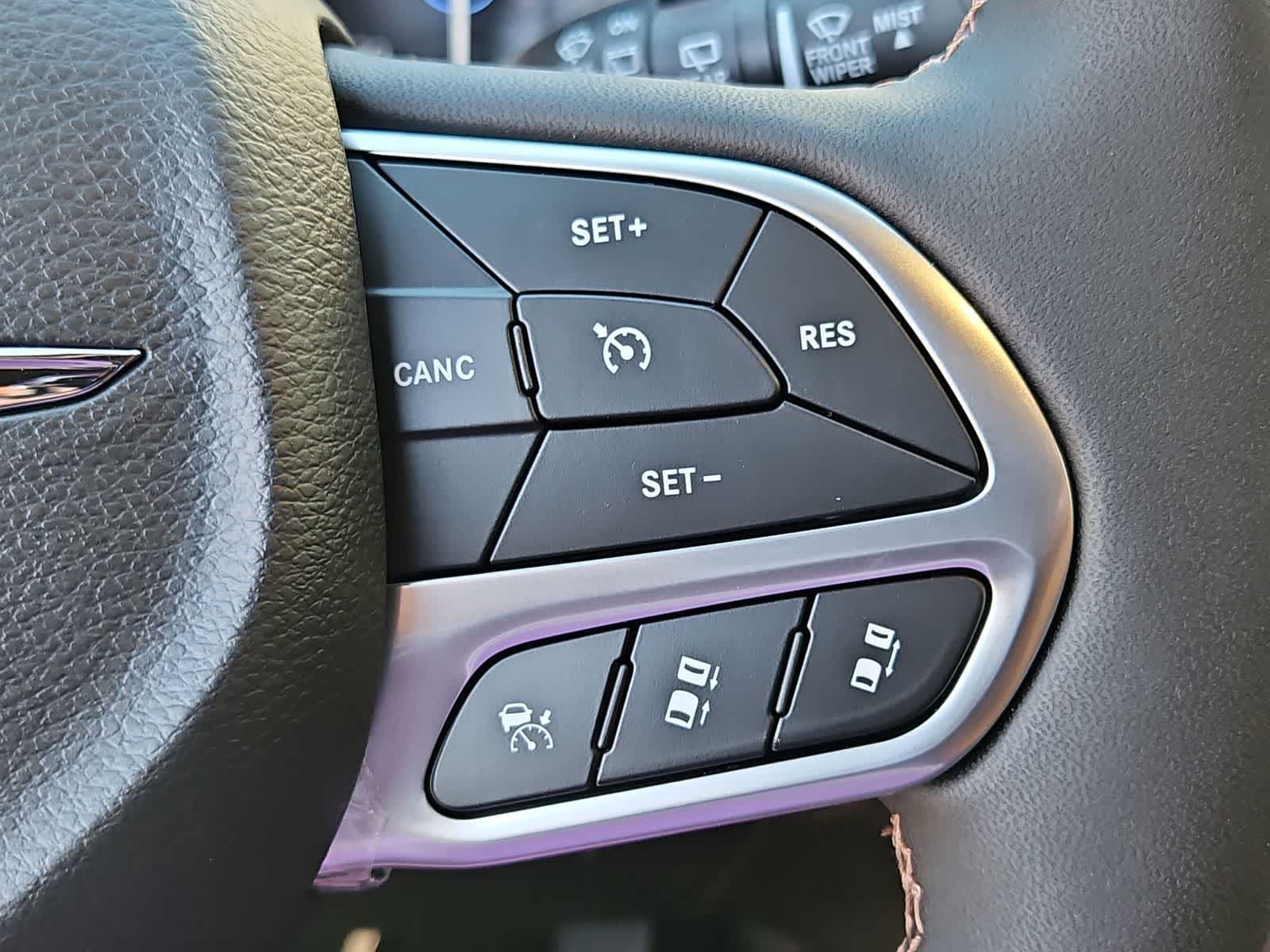 Thumbnail: 2026 Chrysler Pacifica - 24