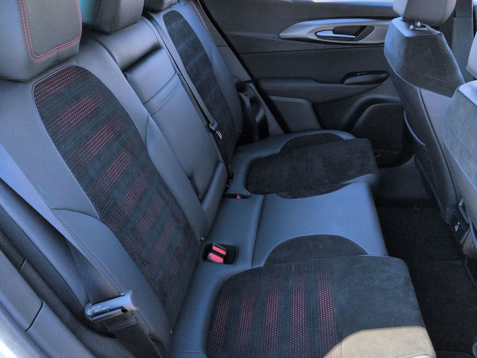 Thumbnail: 2024 Dodge Hornet - 21