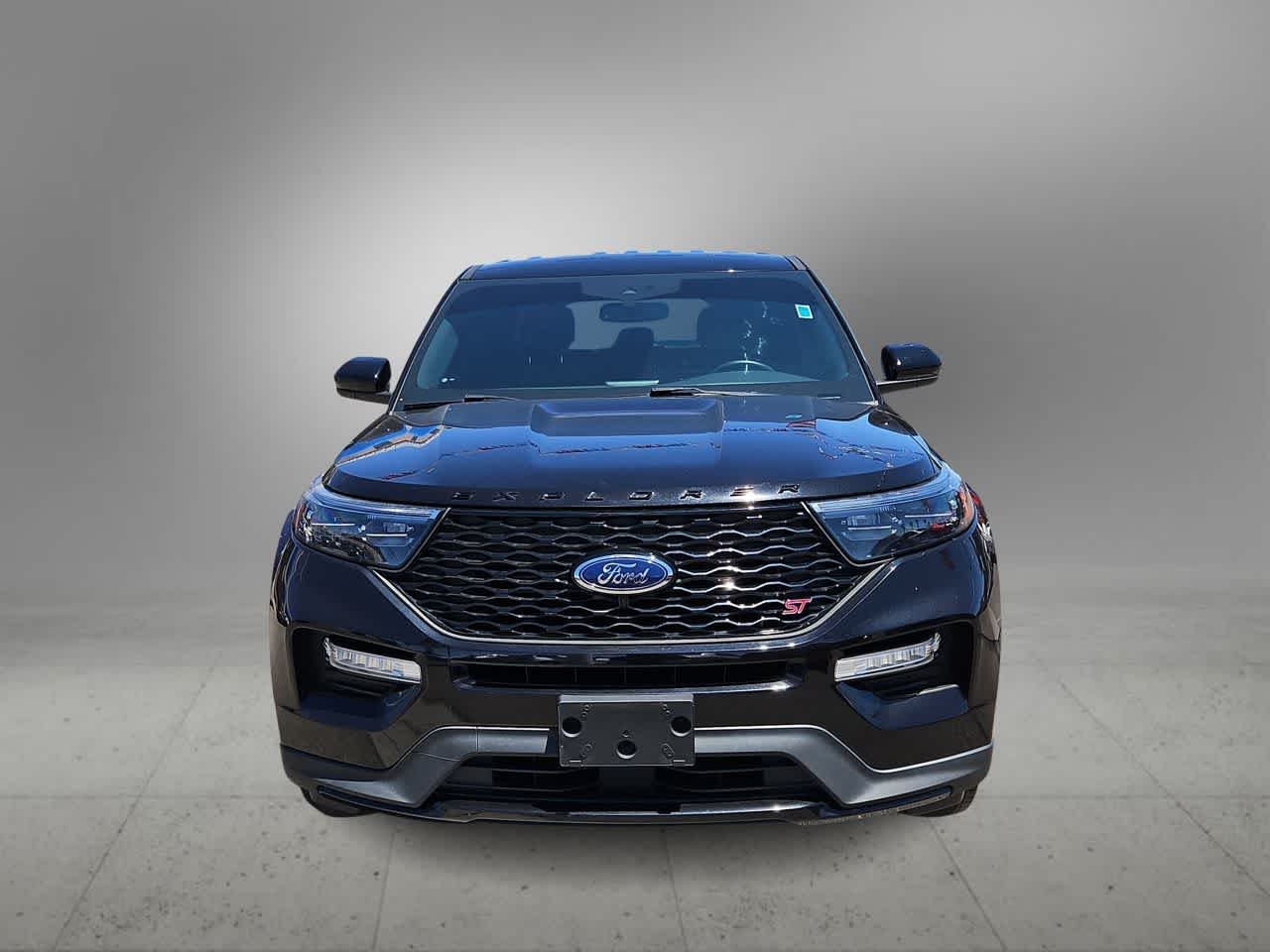 2022 Ford Explorer ST photo 3
