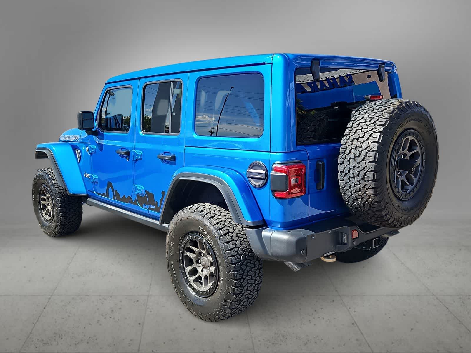 Thumbnail: 2022 Jeep Wrangler - 6